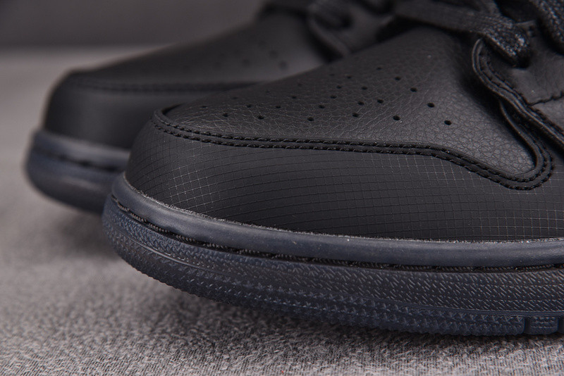 Air Jordan 1 Low "Dark Gum Soles" HV5968-001