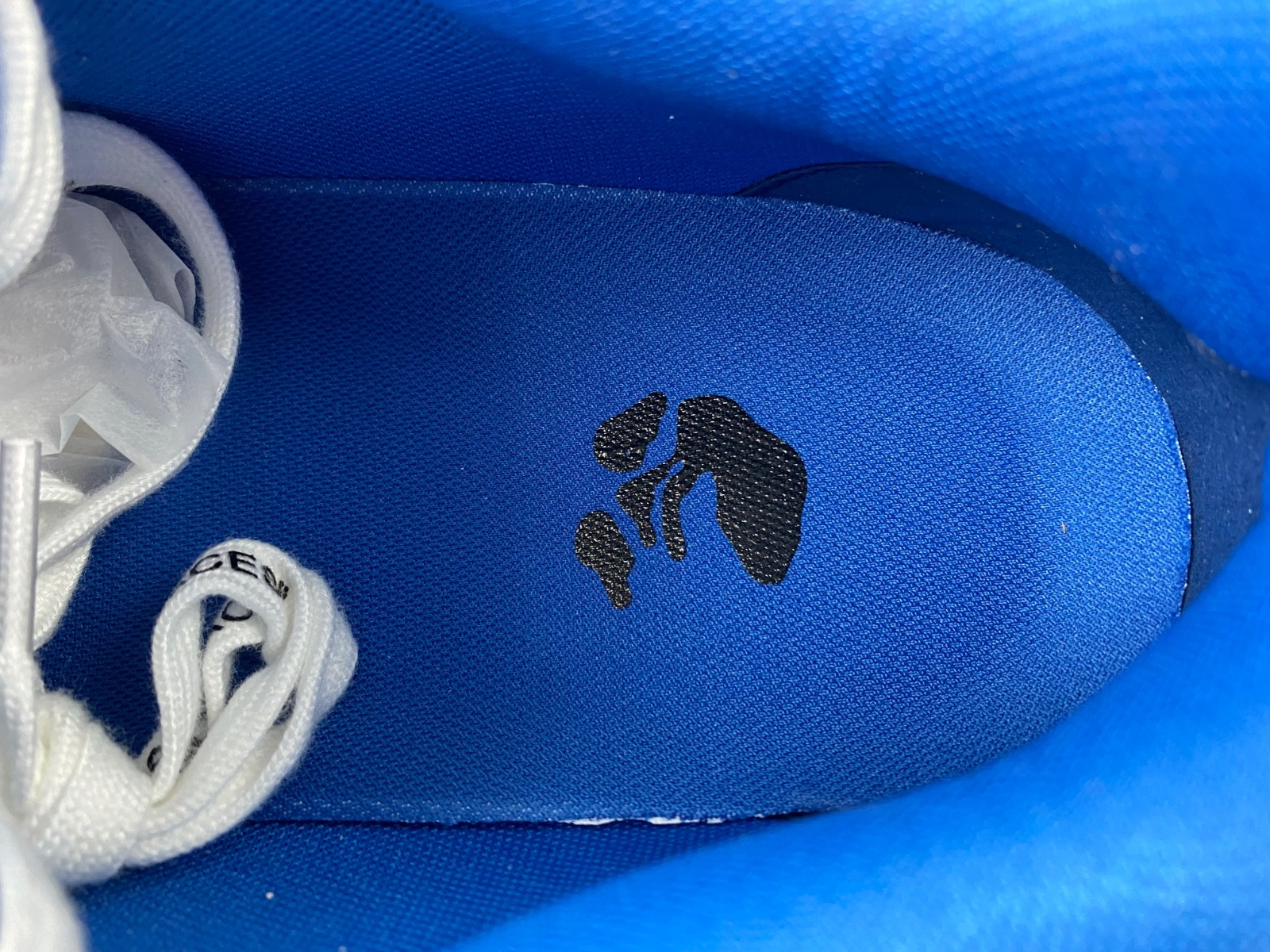 Off-White c/o Virgil Abloh