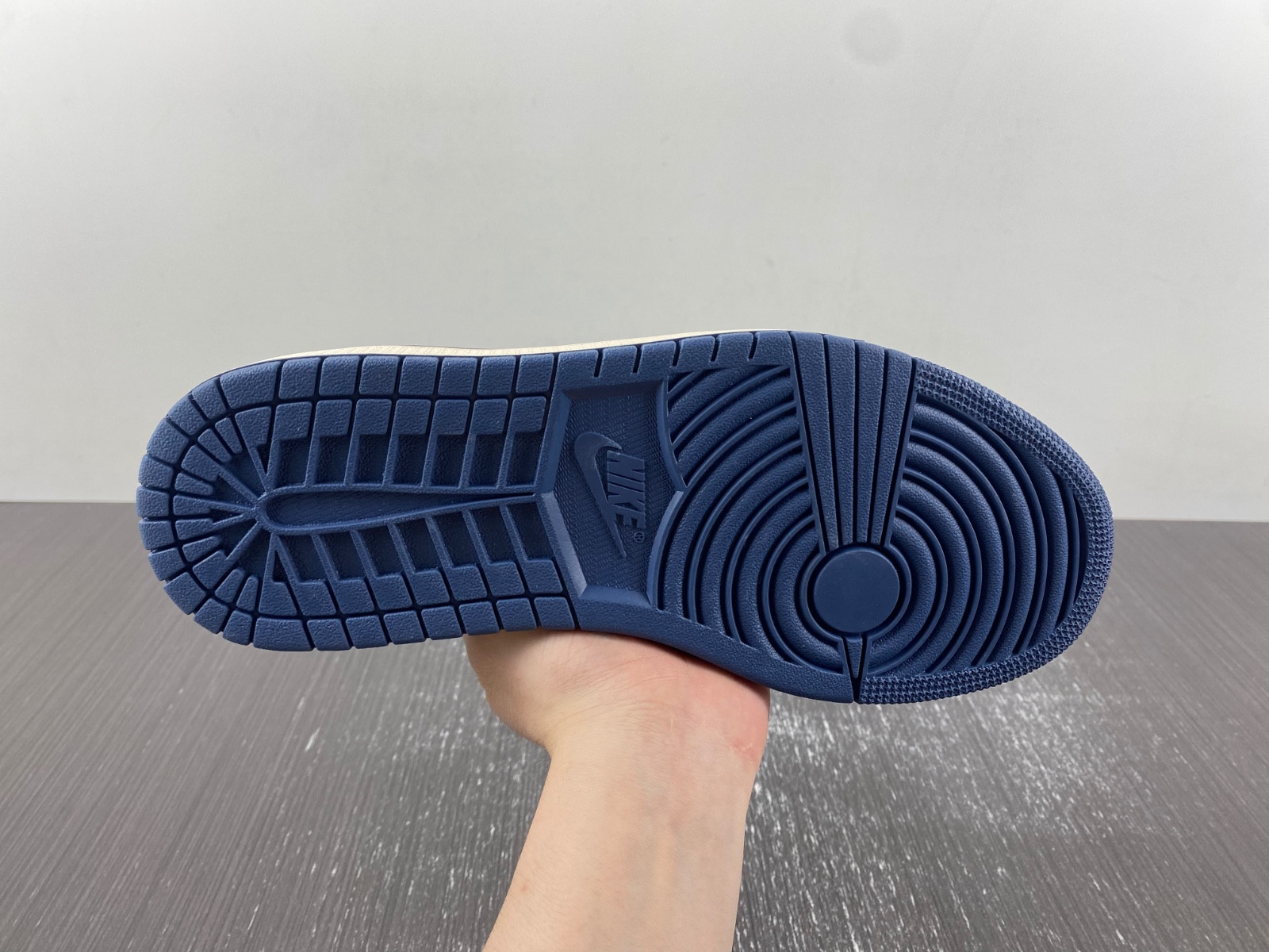 Travis Scott x Fragment Design DM7866-713