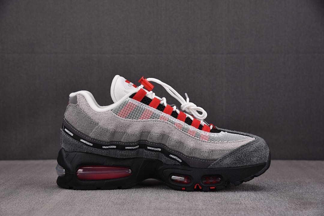 Undefeated x Nike Air Max 95 Bright Crimson - IB4523-003