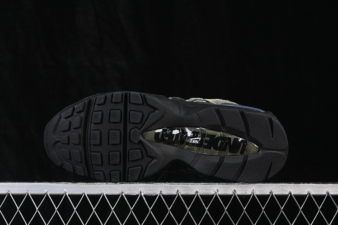 Undefeated X Air Max 95 