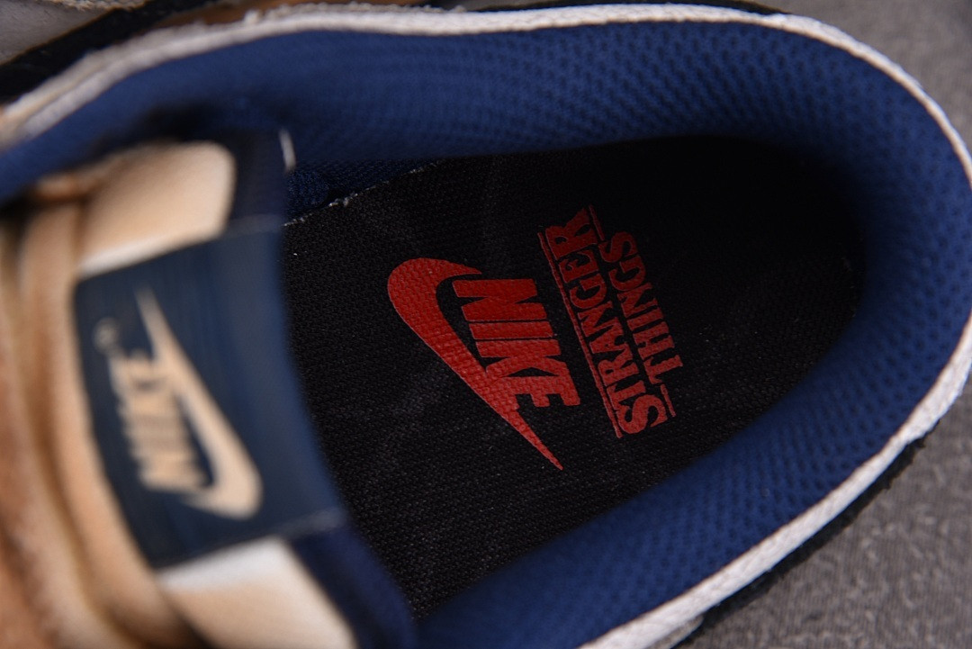 Stranger Things X Nike Dunk Low IH6766-001