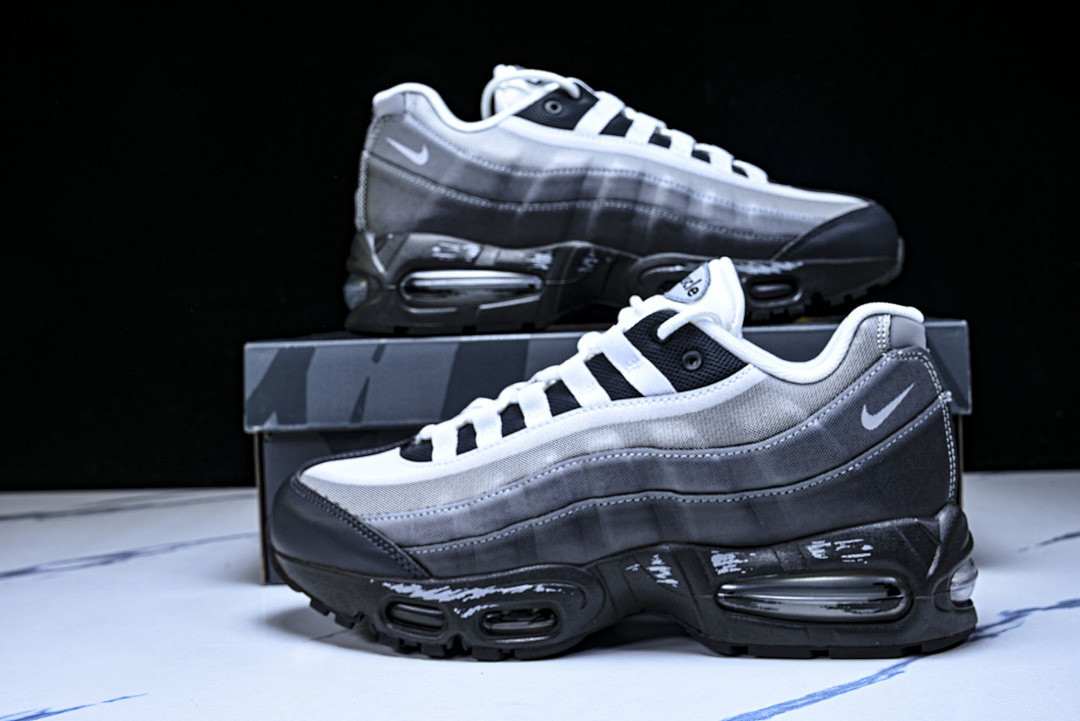 Yu Gi Oh Nike Air Max 95 "Jonouchi" II7404-100