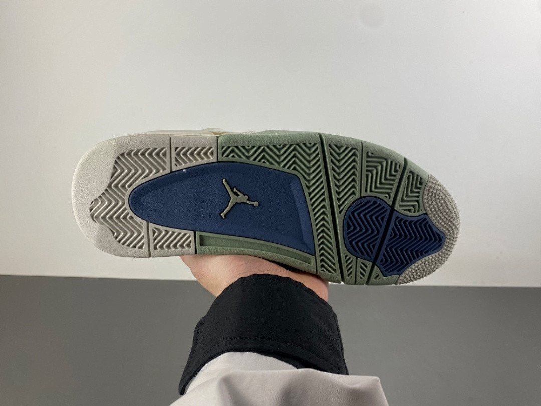 Air Jordan 4 SE "Somos Eternos" IM8116-047