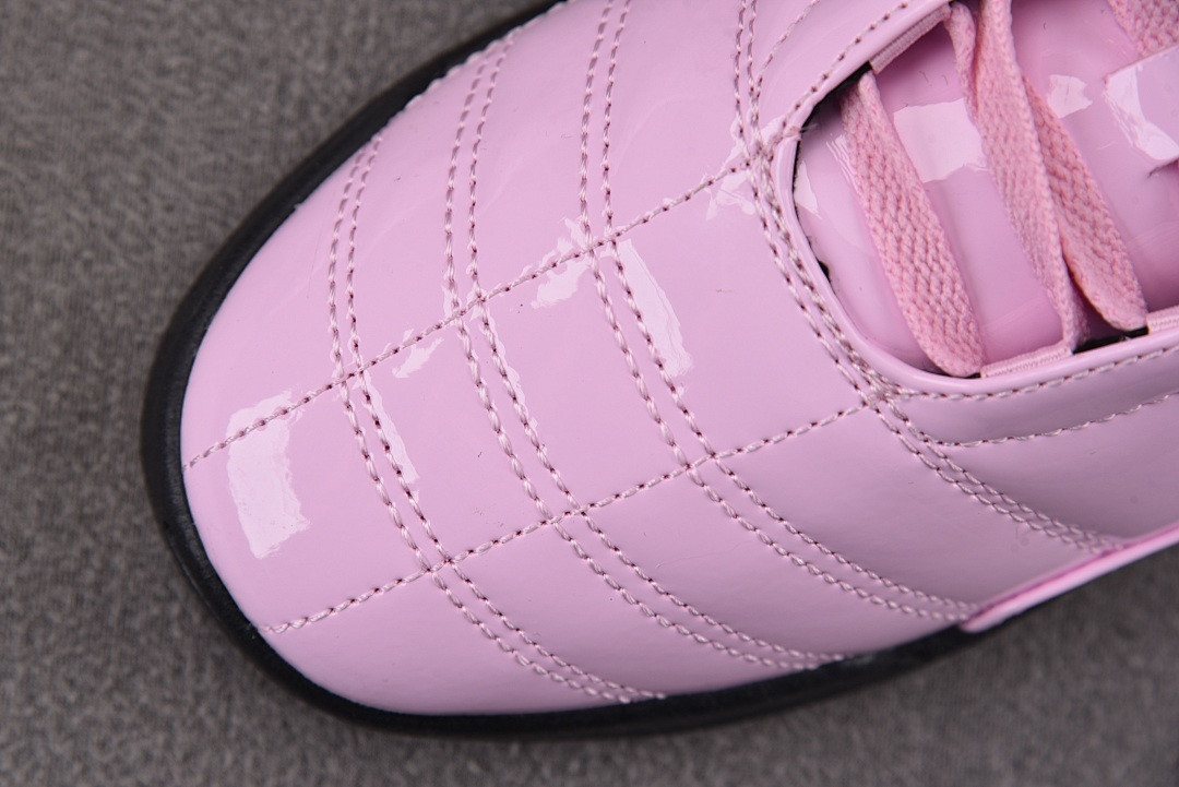 NK Total 90 Secutor Shox Magia SP Maha Amsterdam IM9326