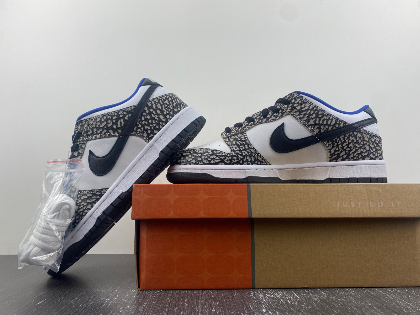 Nike SB Dunk Low White Cement (2002) 304292-001