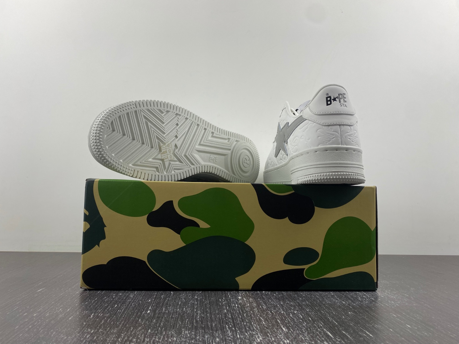 BAPE SNEAKERS