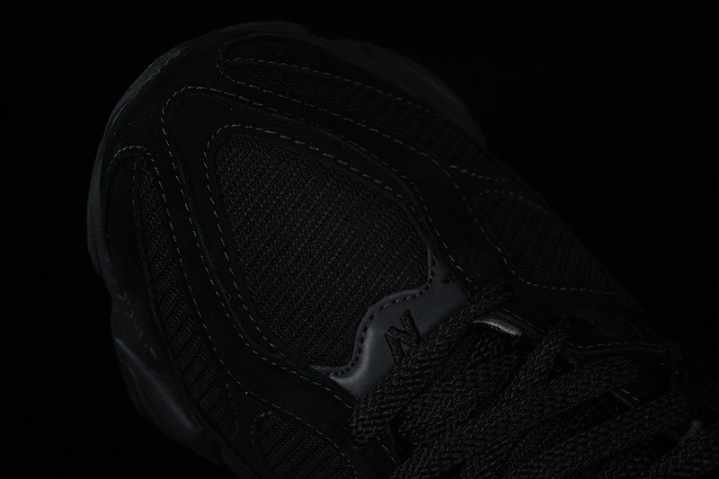 New Balance 9060 Triple Black U9060BPM