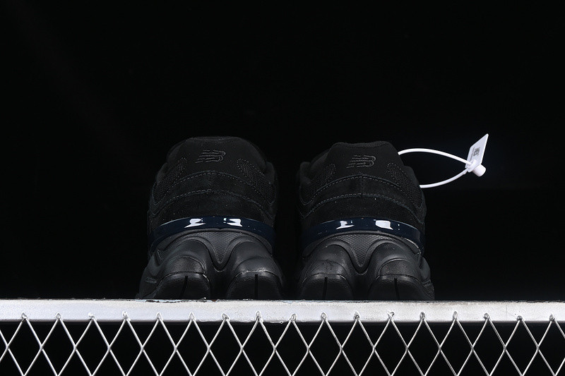 New Balance 9060 Triple Black U9060BPM