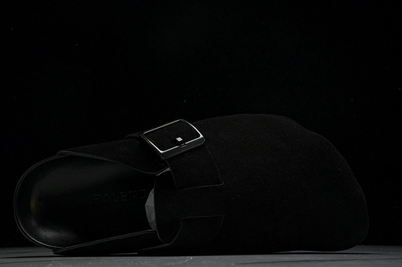 Ba*len*cia*ga Ba*len*cia*ga black ‘sunday’ suede slides