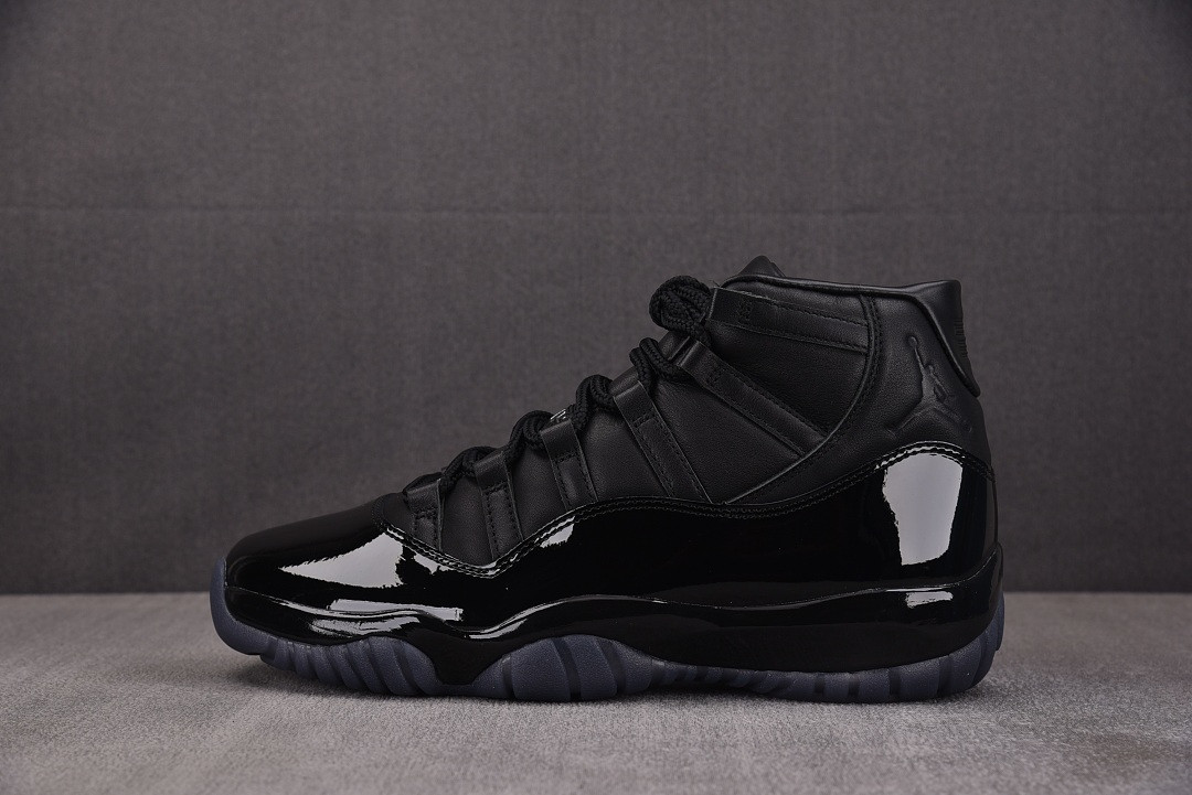 The CDG x Air Jordan 11 SP IV7639-001