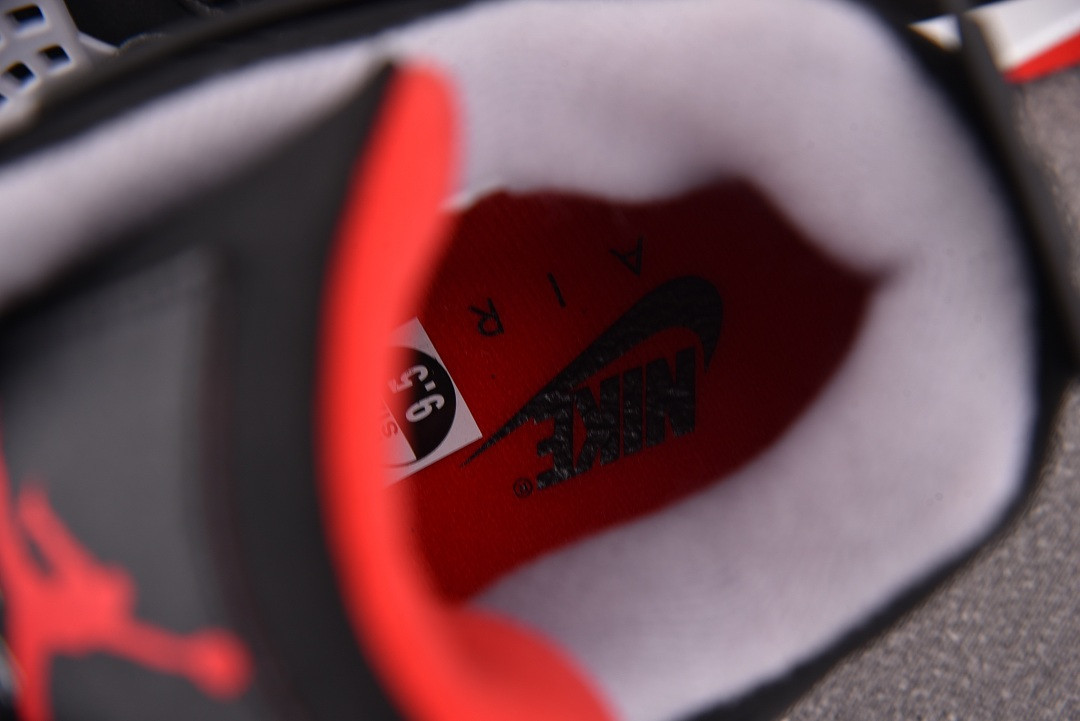 Air Jordan 4 Retro OG 