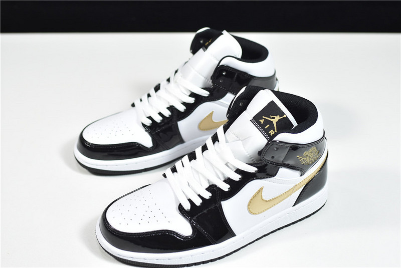 Air Jordan 1 Mid AJ1 852542-007