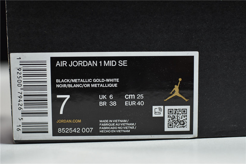 Air Jordan 1 Mid AJ1 852542-007