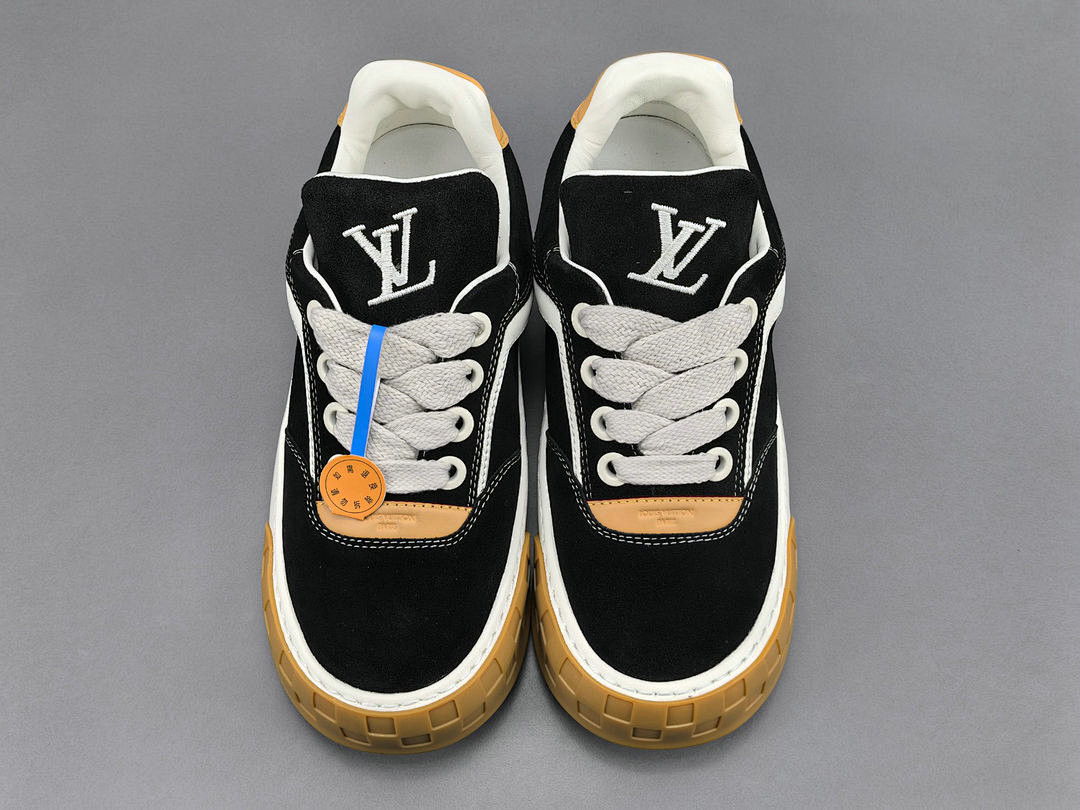 LV Tilted Sneaker (BLACK)