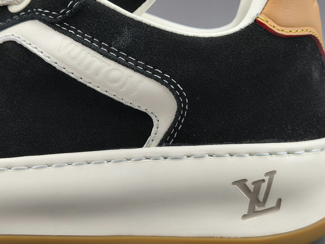 LV Tilted Sneaker (BLACK)