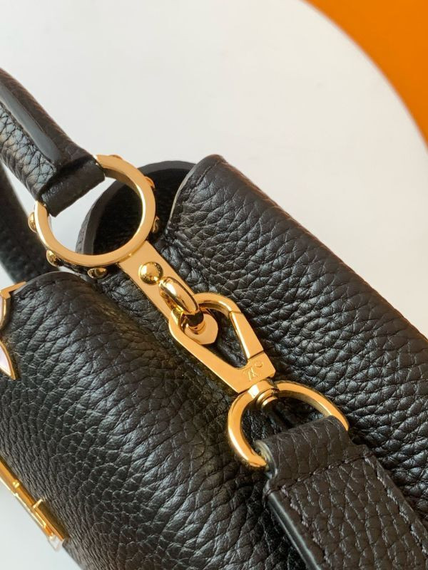 LV capucines Mini Black