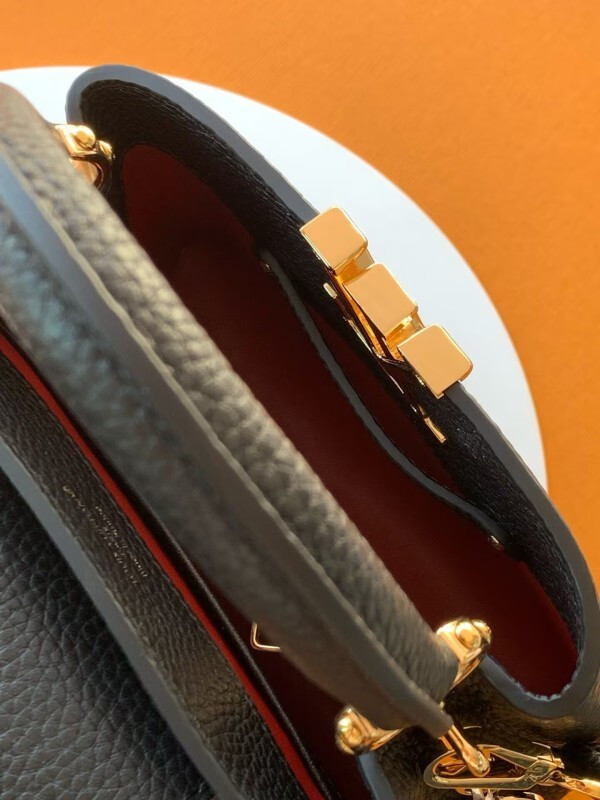 LV capucines Mini Black