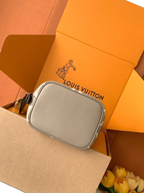 l0vis Vvtt0n m13045 all in bb bag