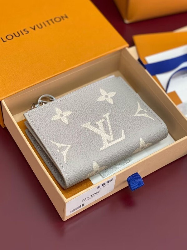 Lisa Wallet Bicolor Monogram Empreinte Leather