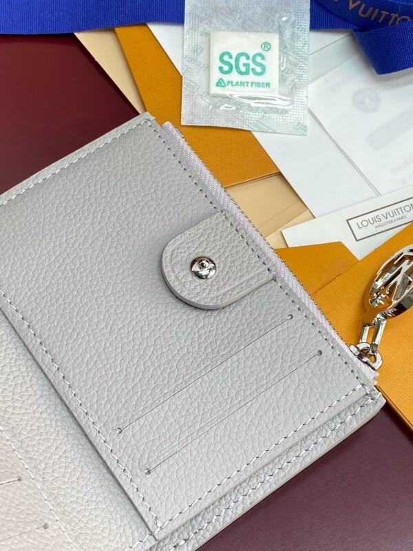 Lisa Wallet Bicolor Monogram Empreinte Leather