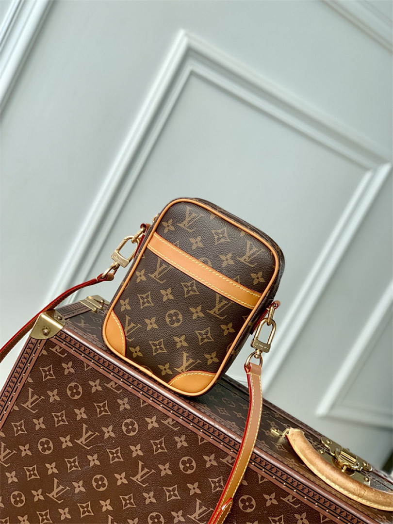 L0vis Vvtt0n Monogram Archive Danube M14013 Handbag