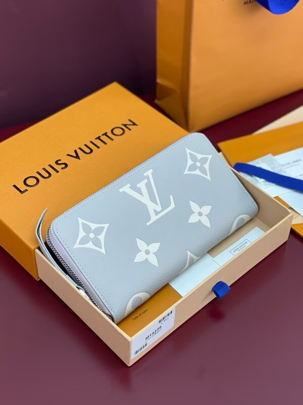 LV Zippy Wallet Monogram Empreinte Leather