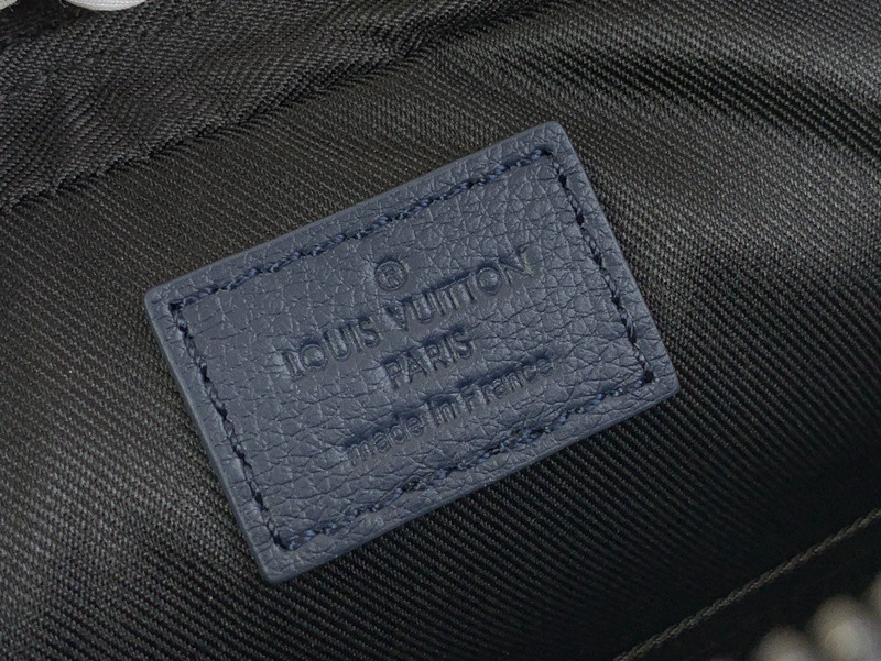 l0vis Vvtt0n trio jm messenger