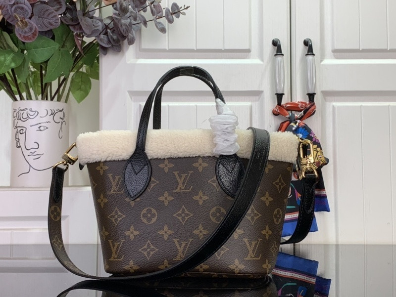 lv Neverfull Bandoulière Inside Out BB H33