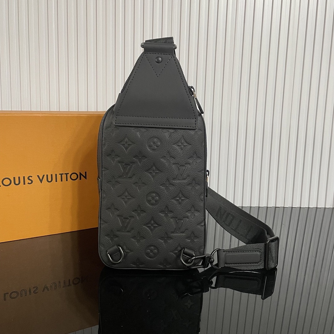 LV Avenue Slingbag PM Taurillon Monogram M2A354
