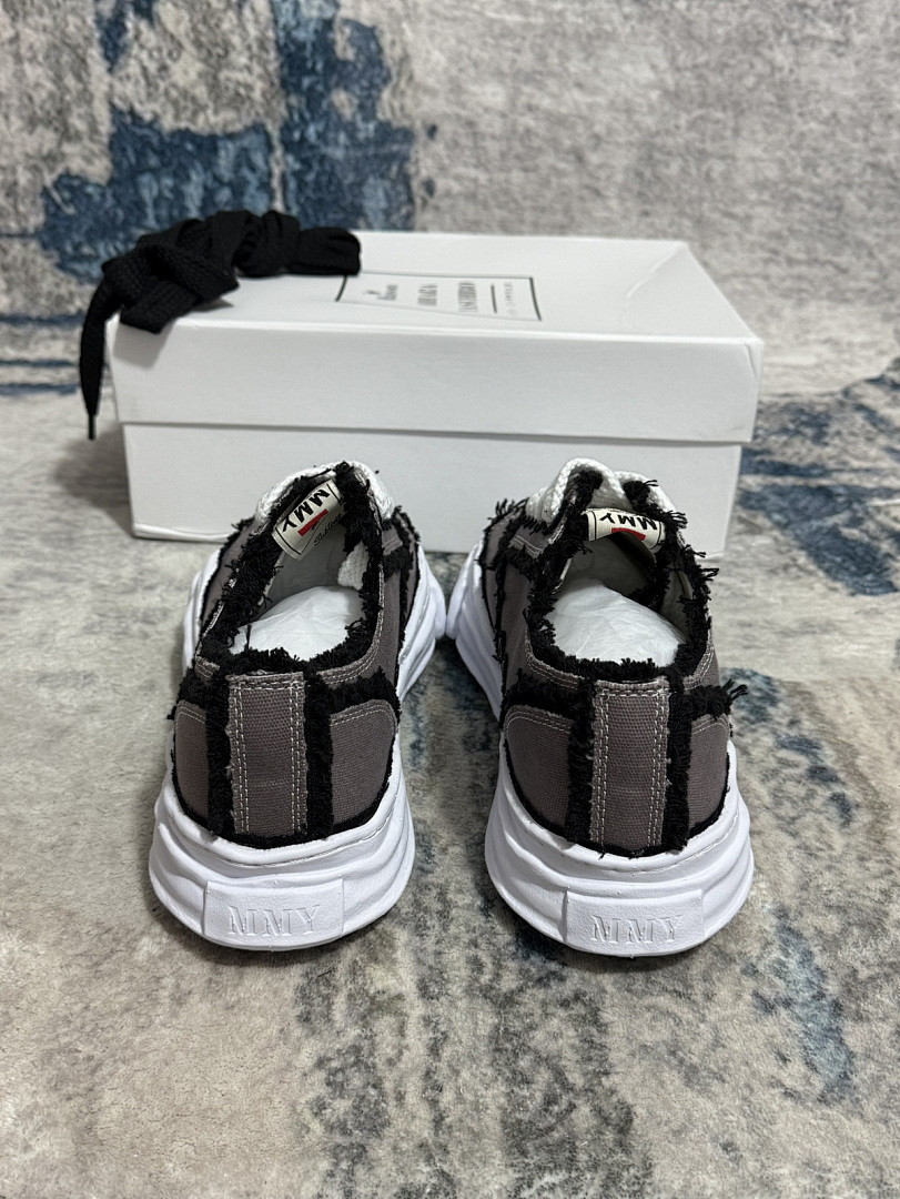 Ma1s0n MIHARA SNEAKERS