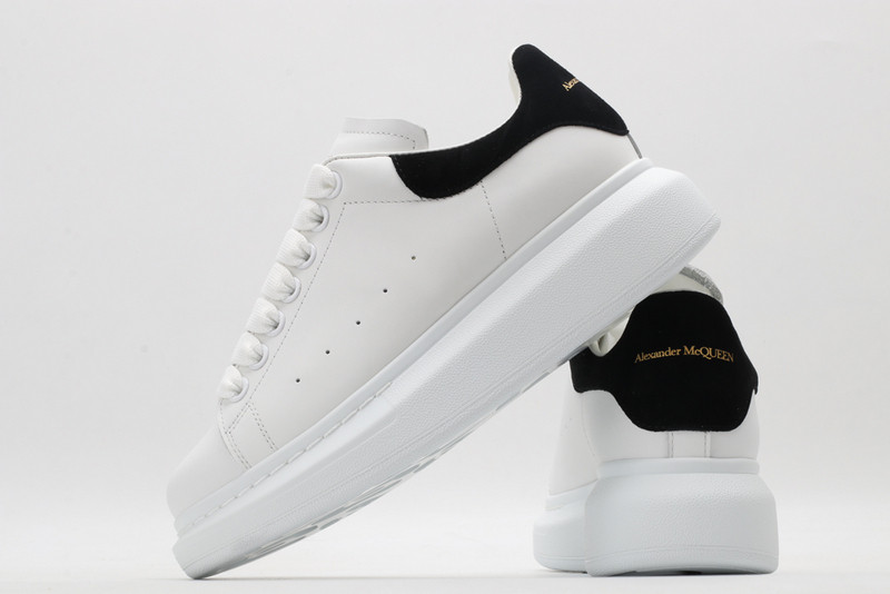 ALEXANDER MCQUEEN SNEAKER