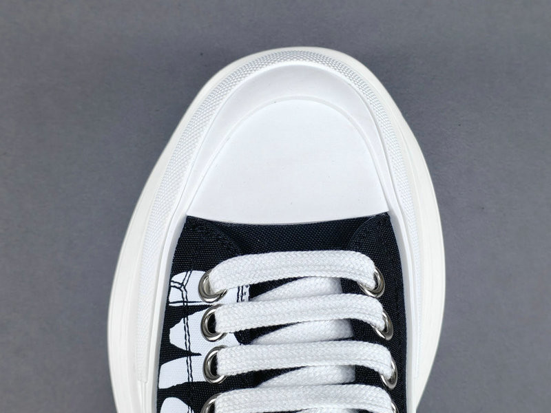 ALEXANDER MCQUEEN SNEAKER