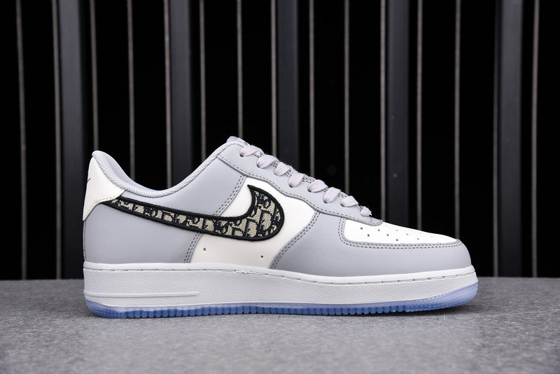 AIR JORDAN 1 LOW CN8007-001