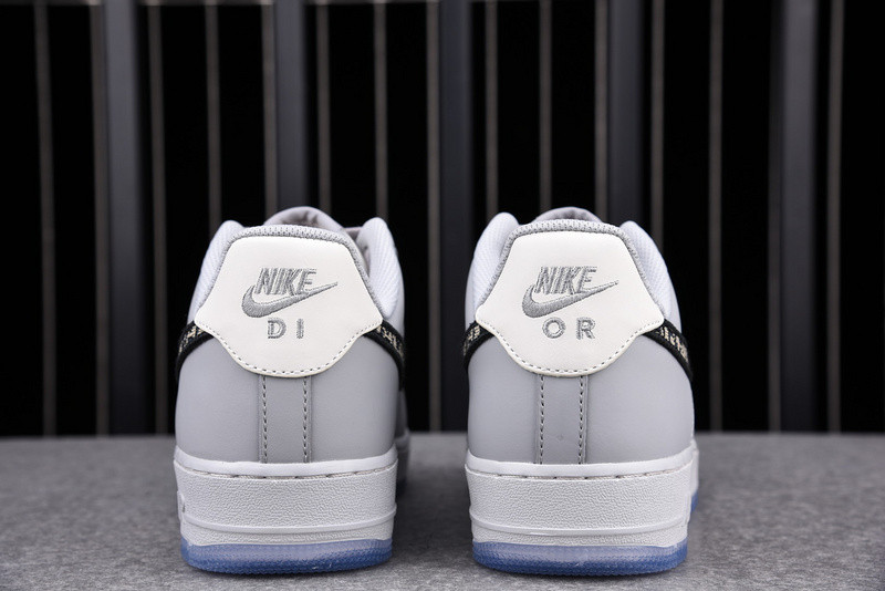 AIR JORDAN 1 LOW CN8007-001