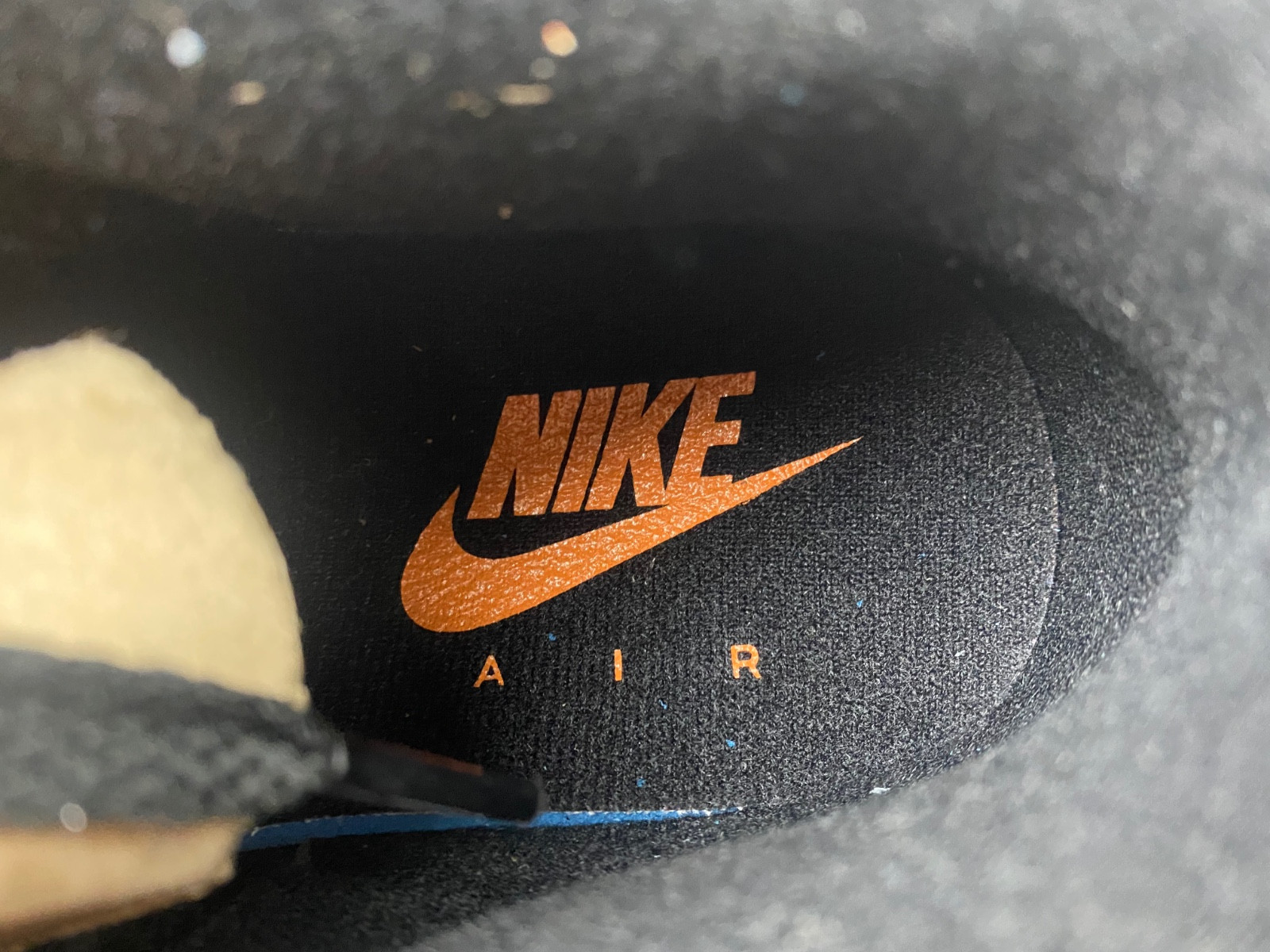 Air Jordan 3 Retro CK9246-551