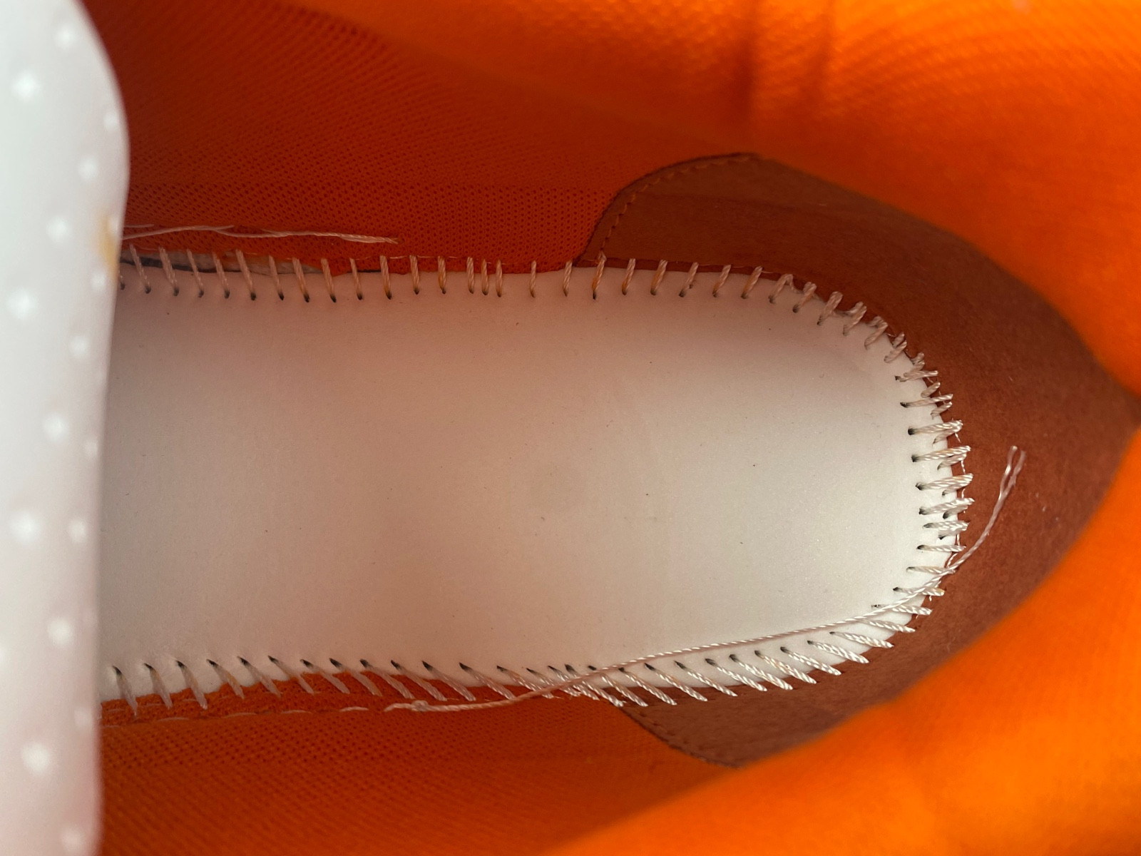 Off-White c/o Virgil Abloh