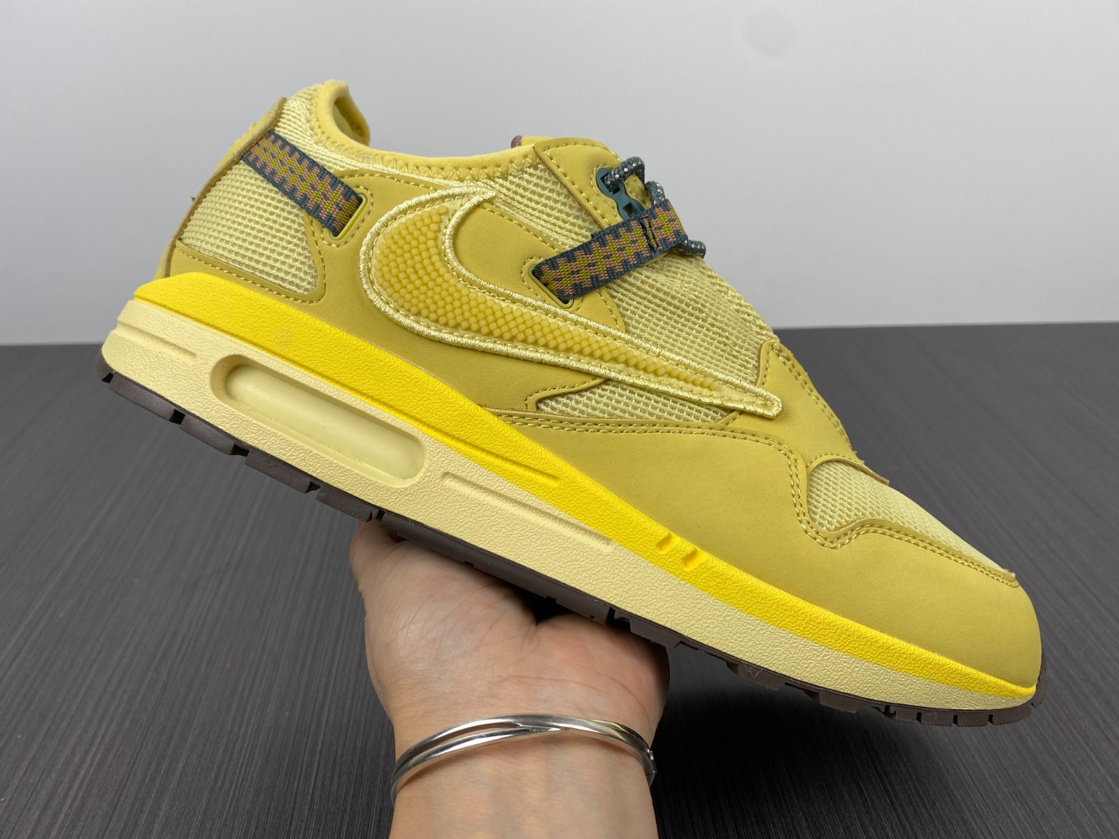 Travis Scott x Nike Air Max 1 "Wheat" DO9392-700