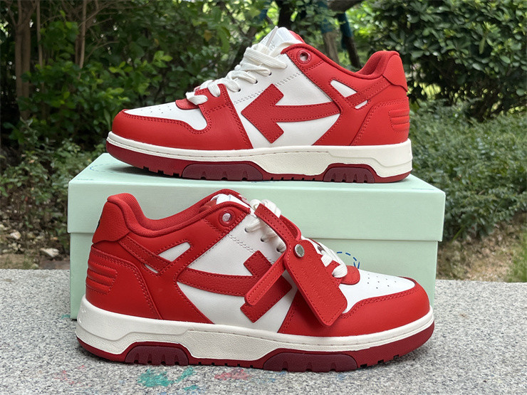 Off-White c/o Virgil Abloh