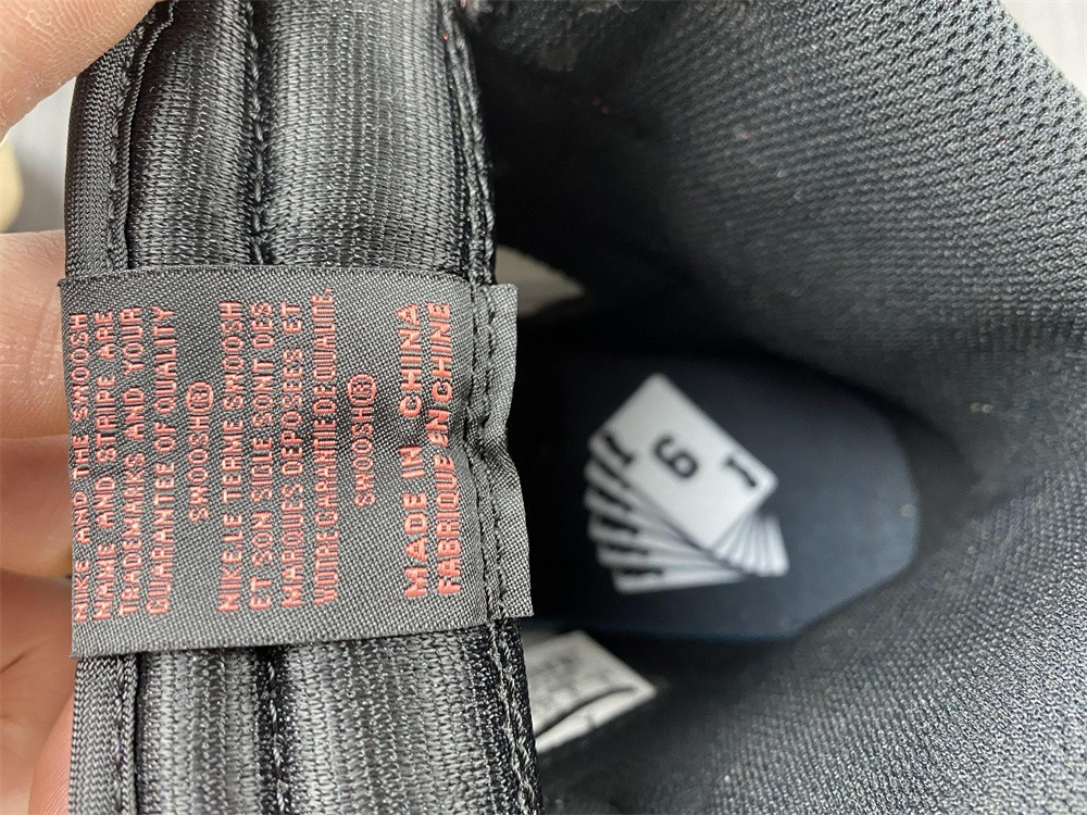 Jordan 1 Retro High Track Red 555088-112