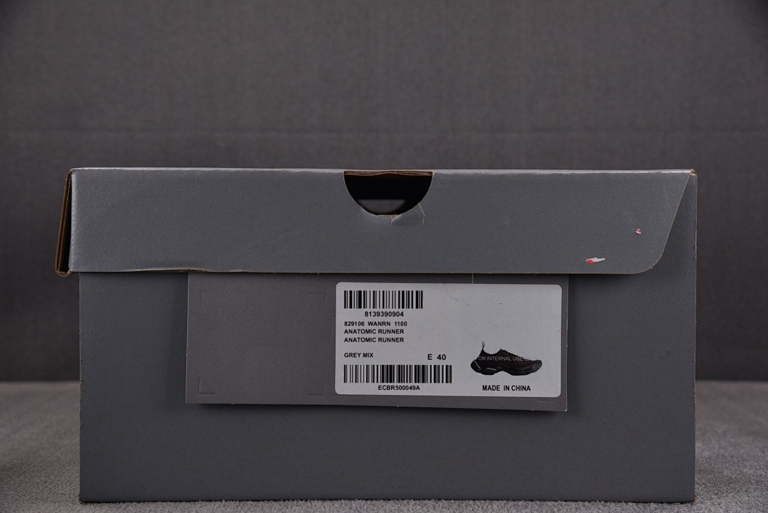 Ba1en*iaga Runner OEIK2206TX528