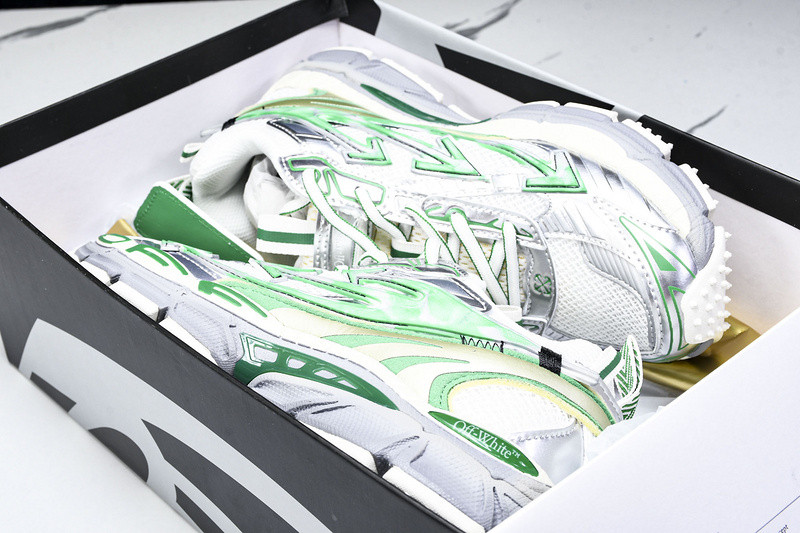 Off-White c/o Virgil Abloh