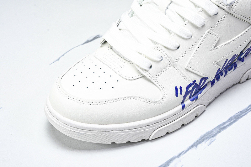 Off-White c/o Virgil Abloh