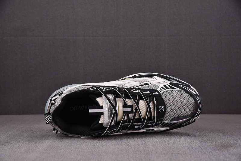 Off-White c/o Virgil Abloh