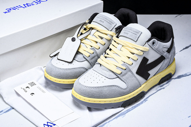 Off-White c/o Virgil Abloh