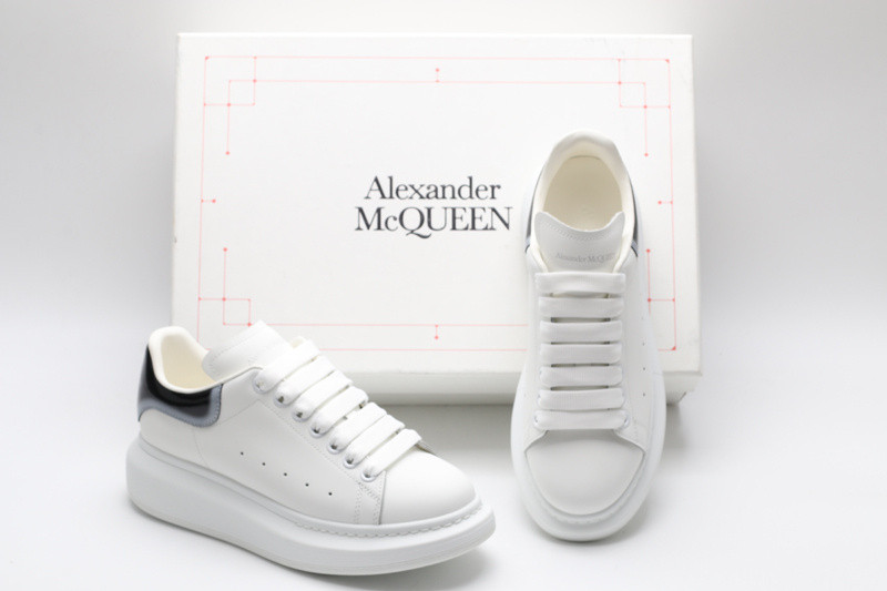 ALEXANDER MCQUEEN SNEAKER
