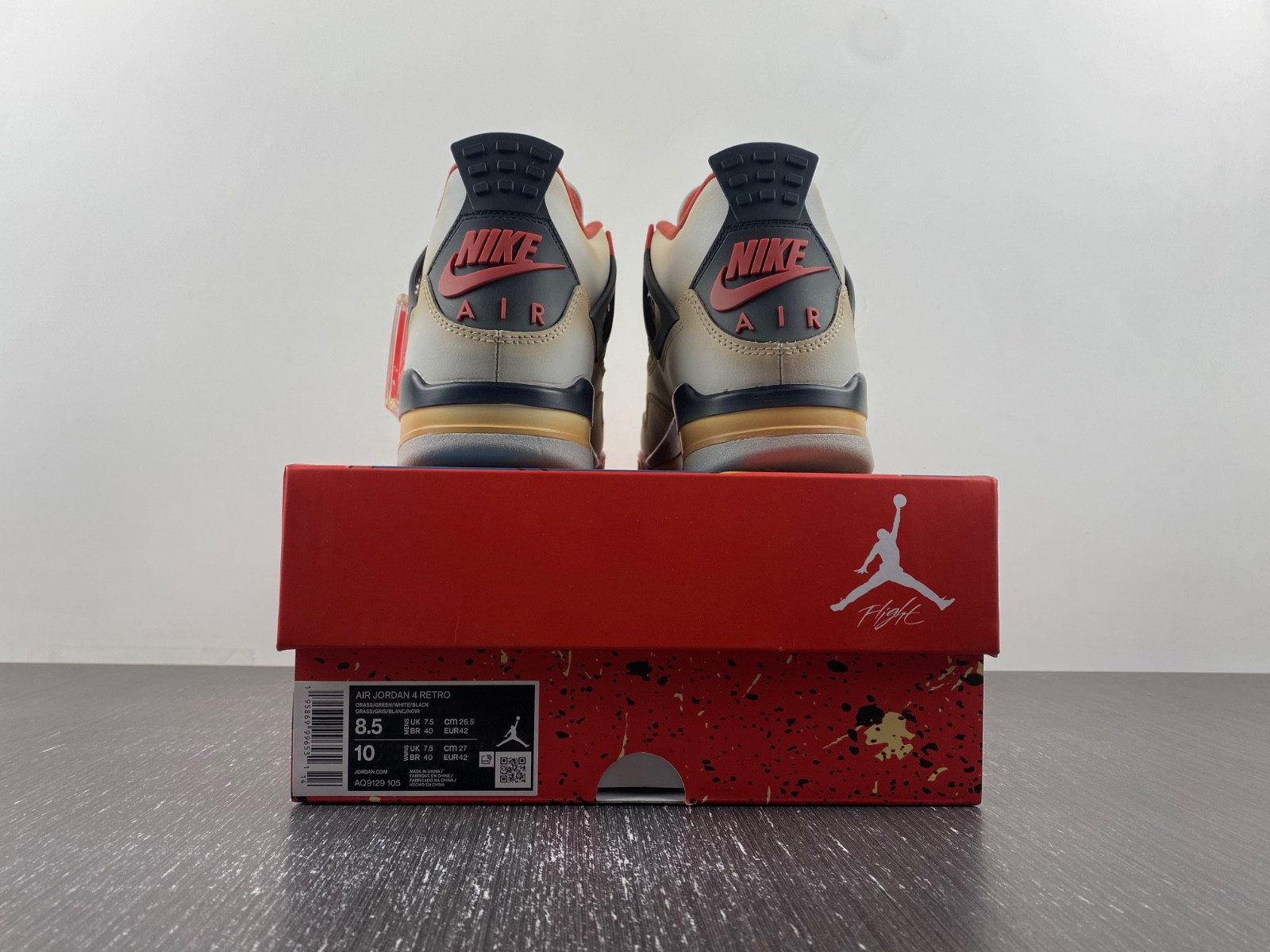 Air Jordan 4 Retro Charizard AQ9129-105