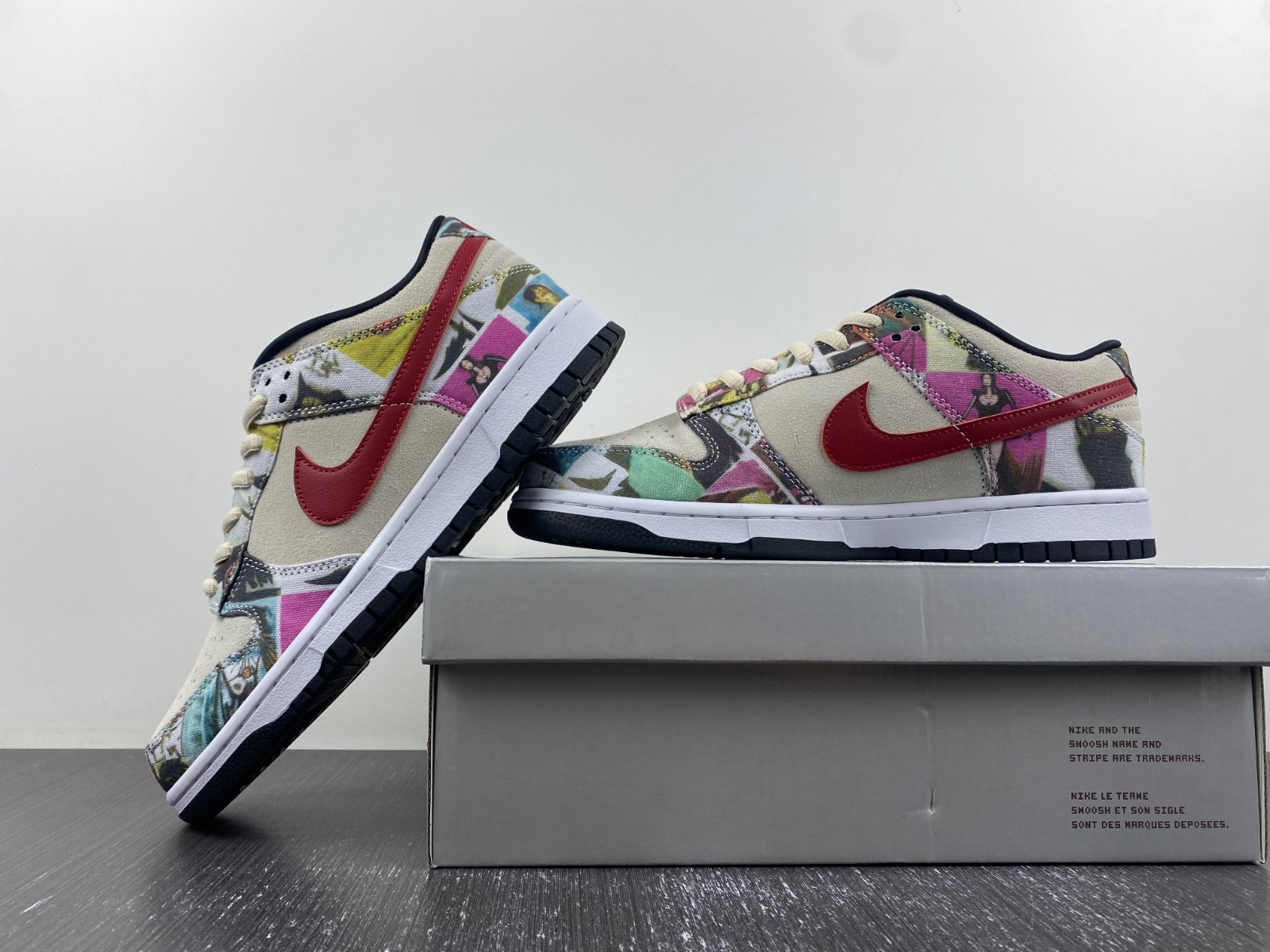 Nike SB Dunk Low Paris Men