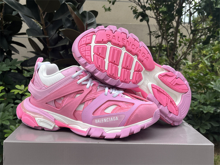 Ba*len*cia*ga track trainer 