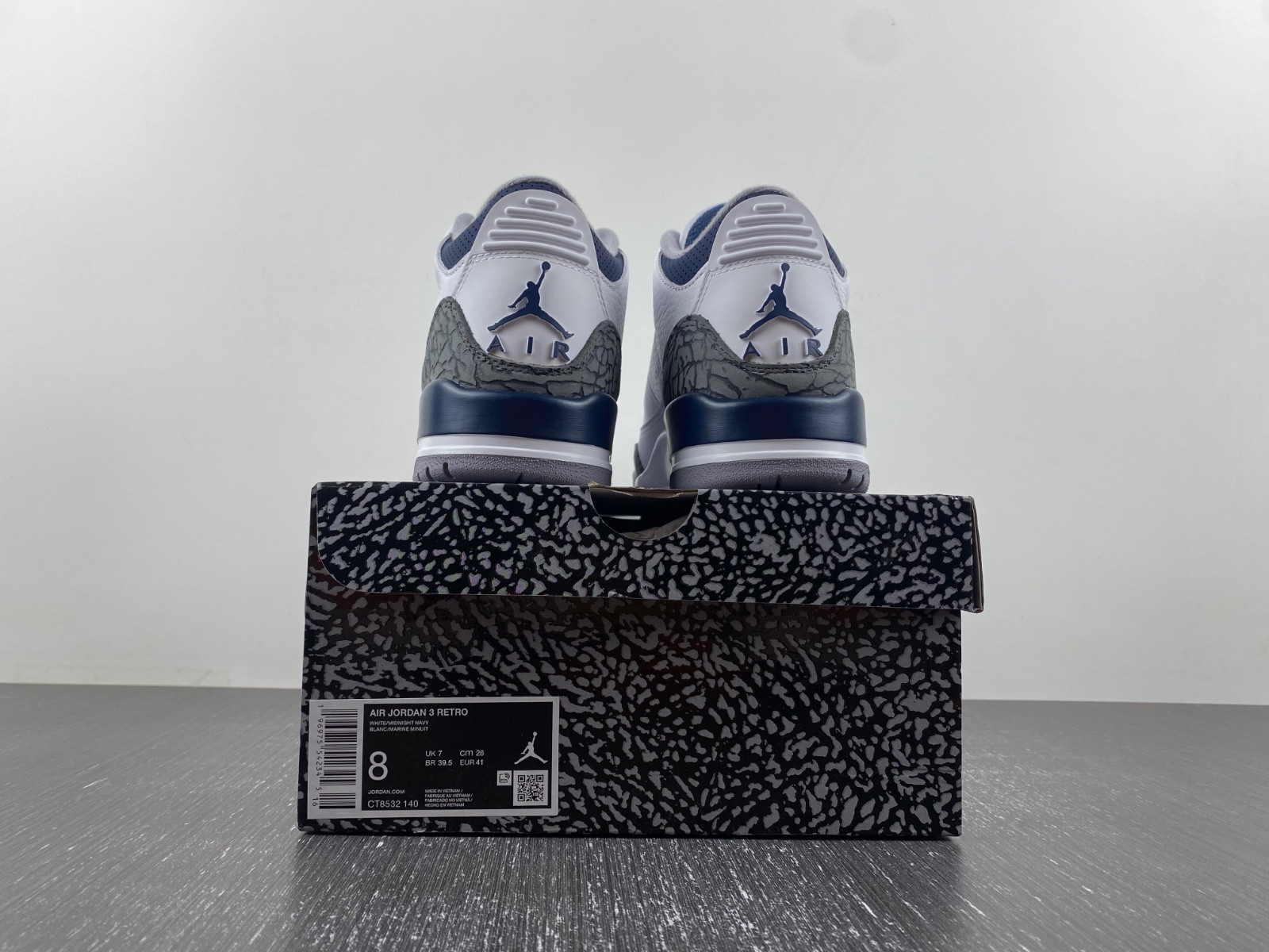 Air Jordan 3 "Midnight Navy" CT8532-140